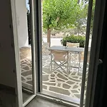 Nefeli Daire Drios